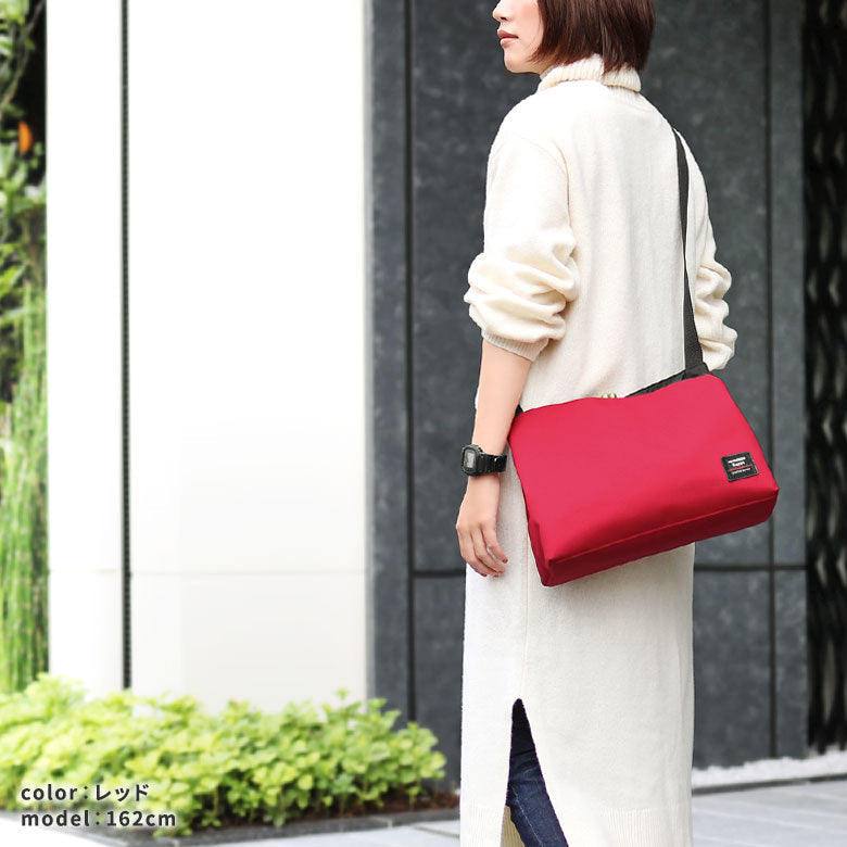 [In stock] Smart one-shoulder bag with clasp [Sarei Cordura(R) re/cor(TM)]